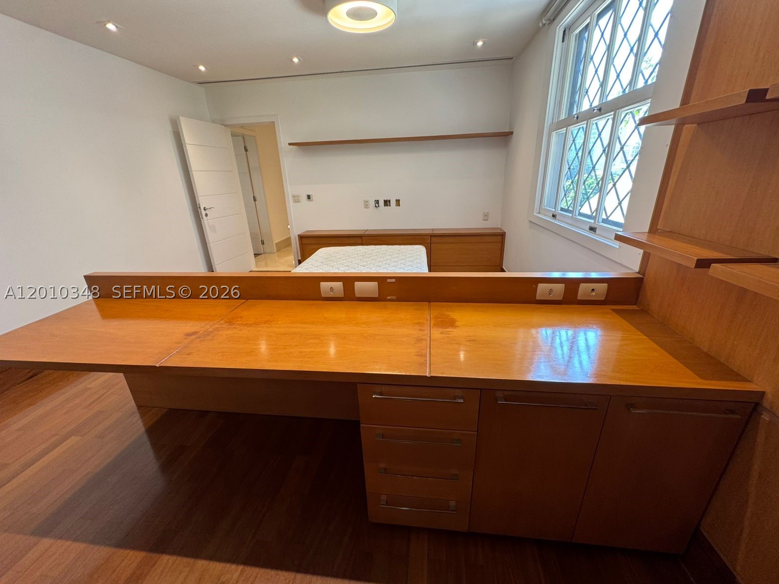 main property photo 51