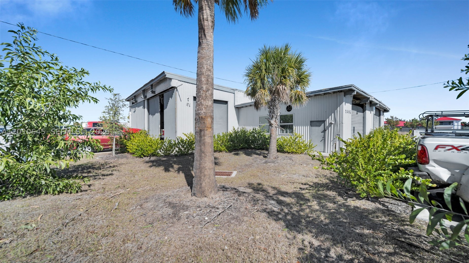 main property photo 20