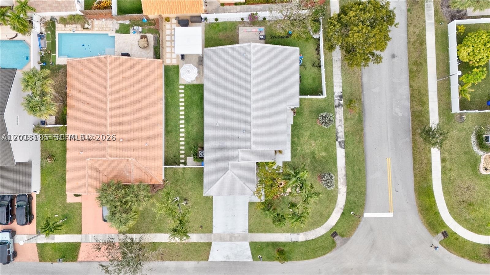 main property photo 40