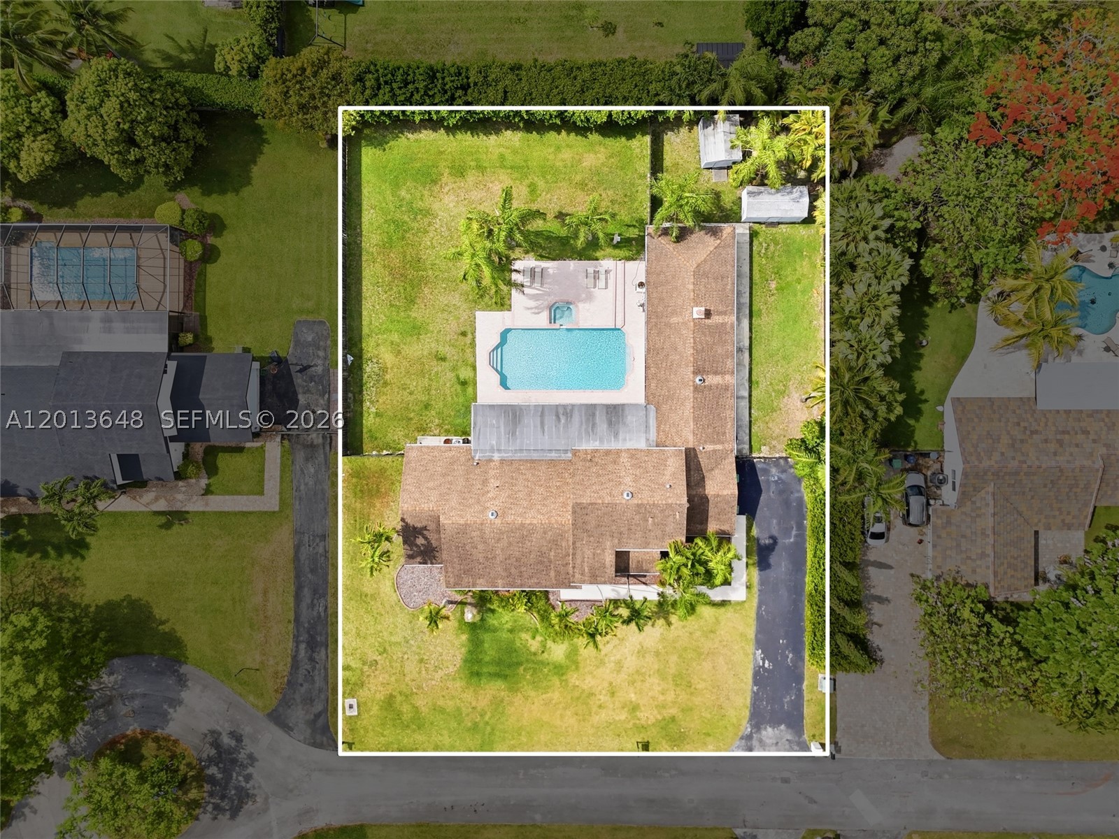 main property photo 45