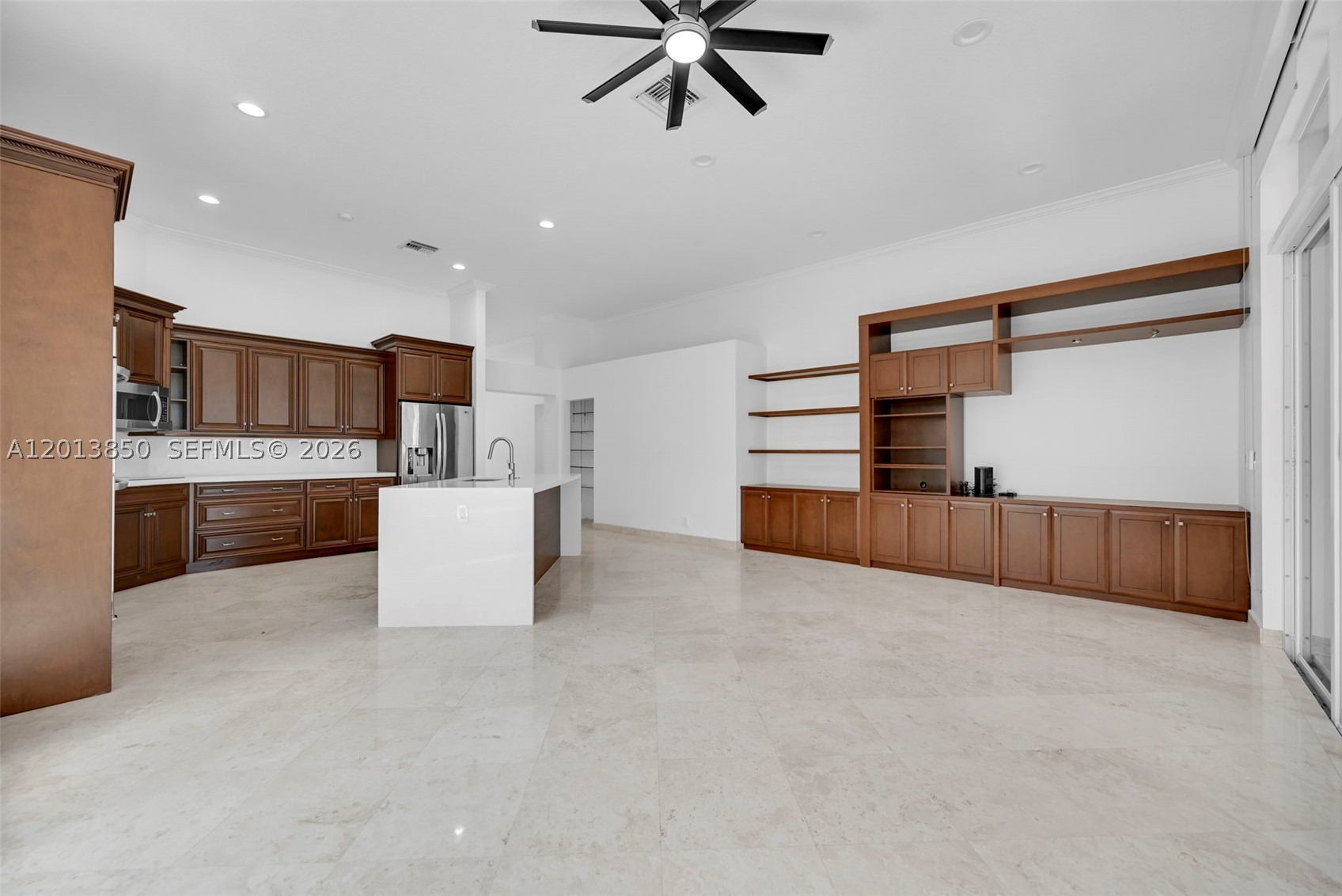 main property photo 59