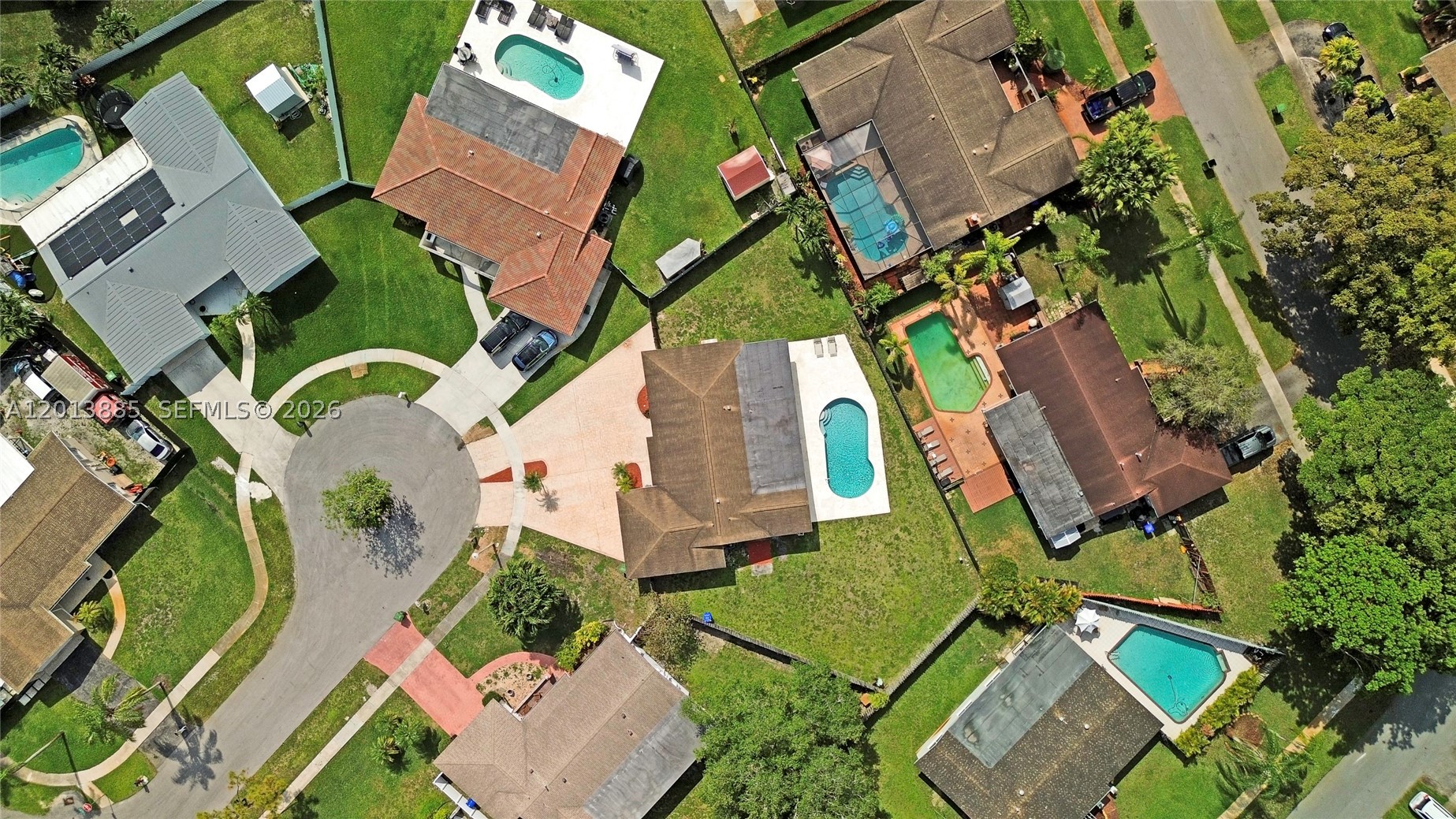 main property photo 37