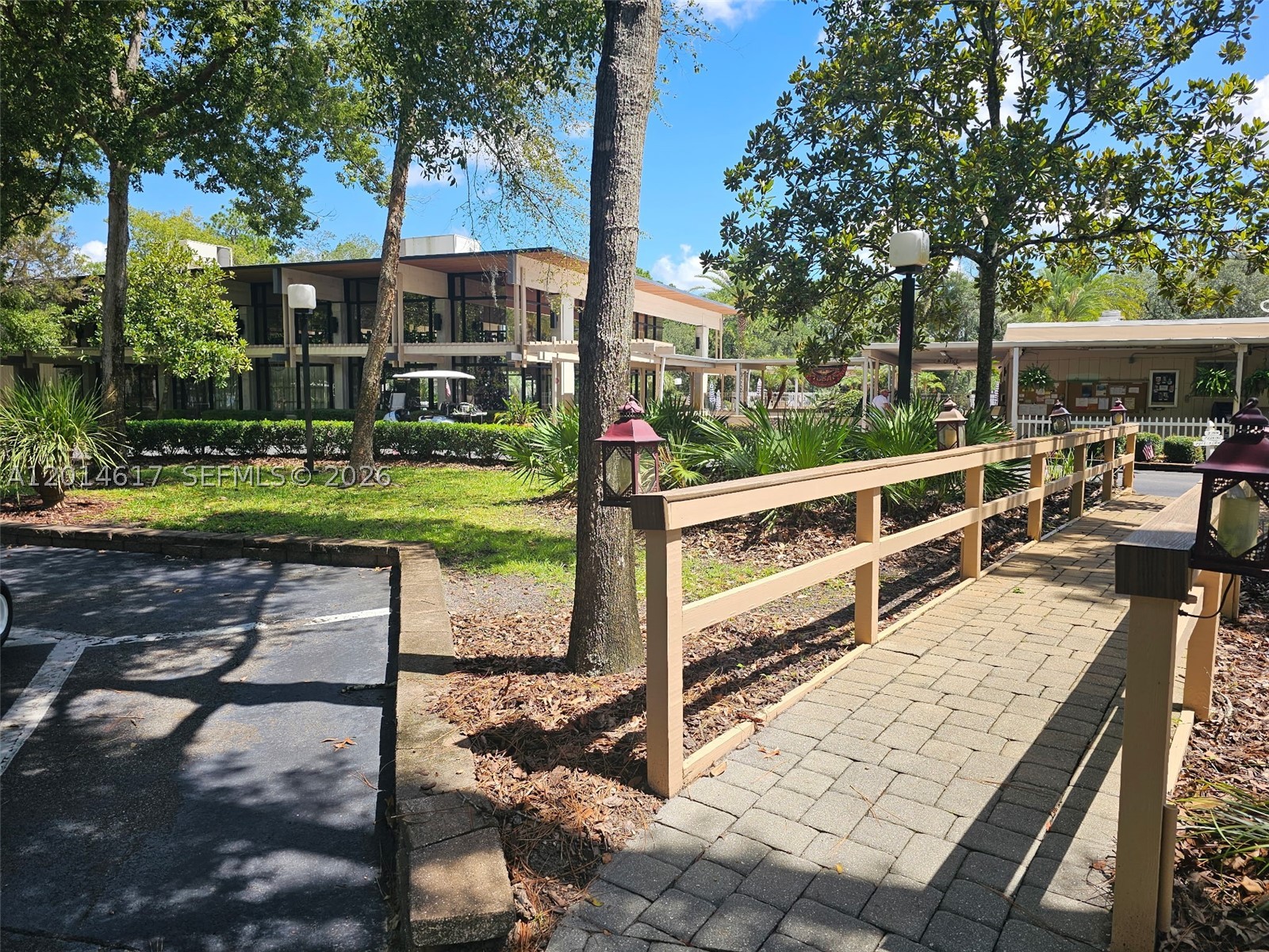main property photo 41