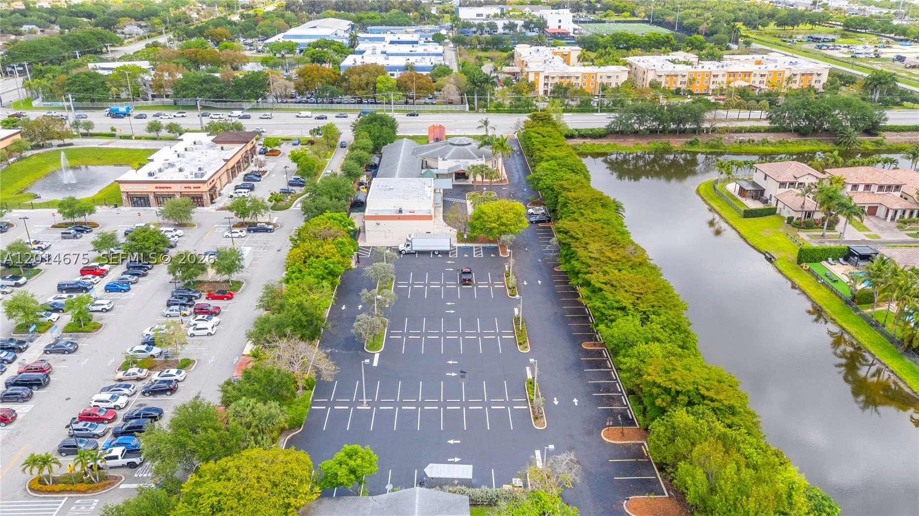main property photo 19