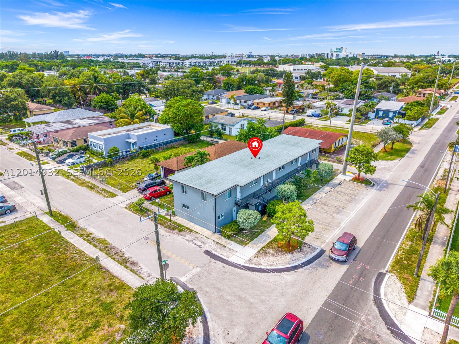 main property photo 25