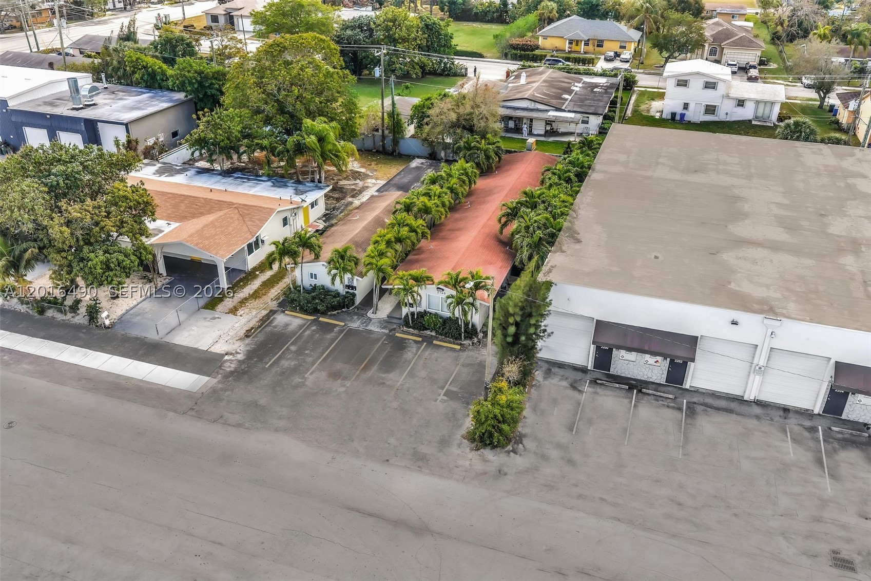 main property photo 7