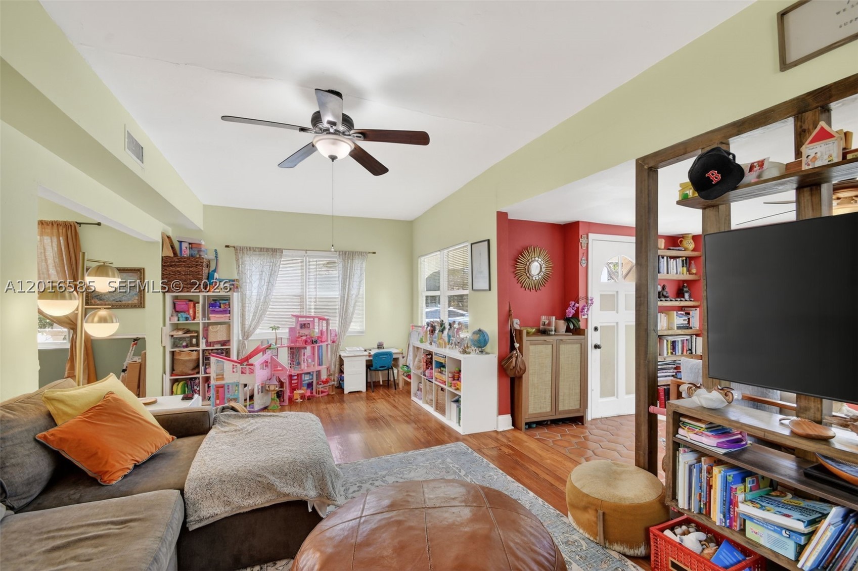 main property photo 12