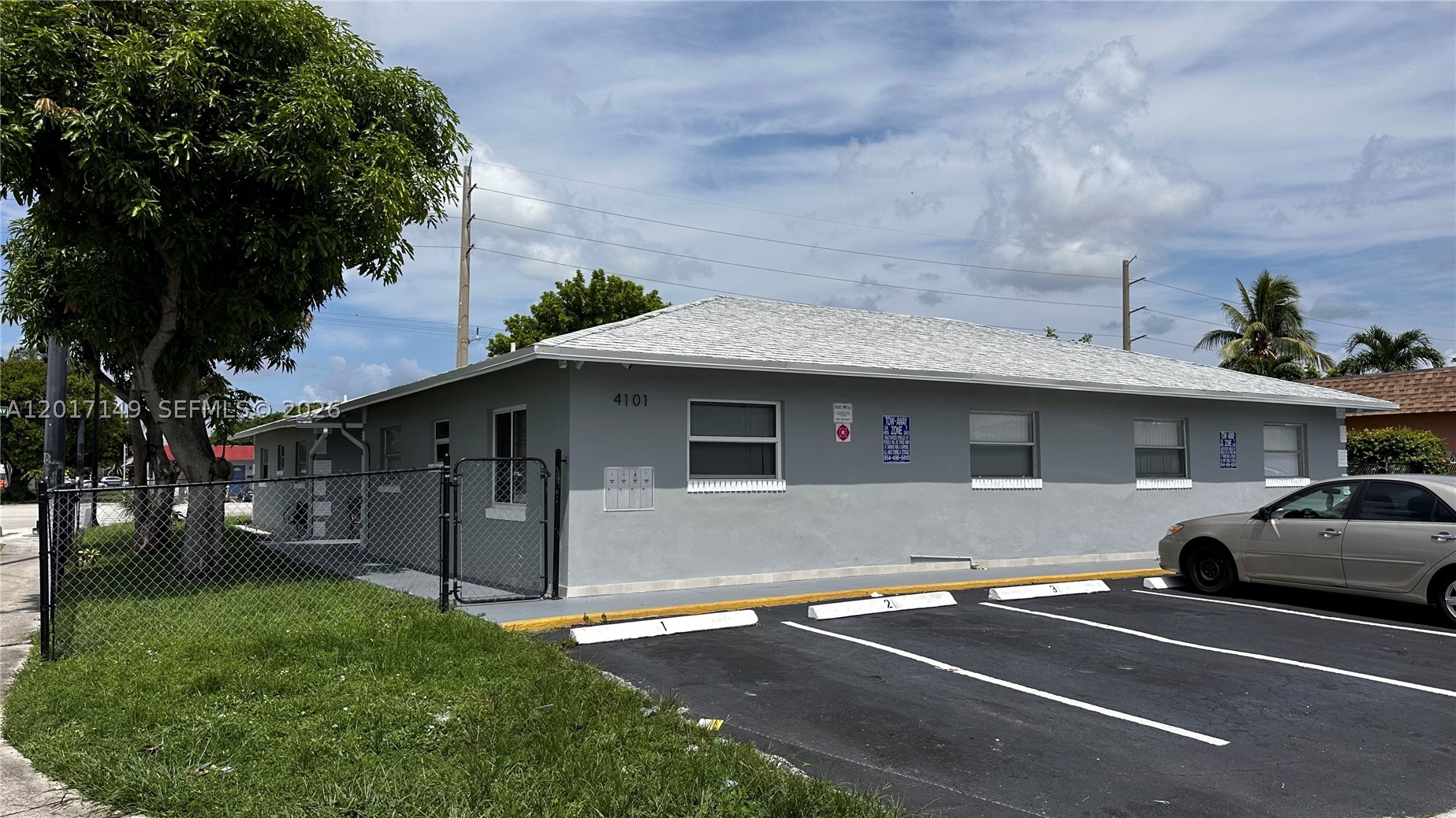 main property photo 19