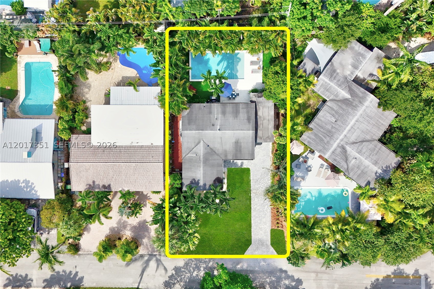 main property photo 20