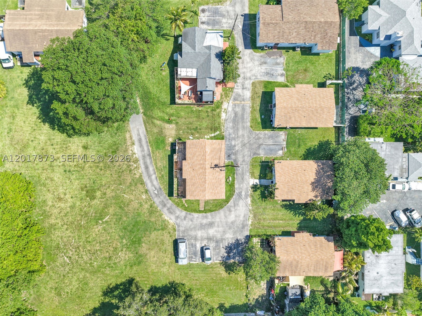 main property photo 22