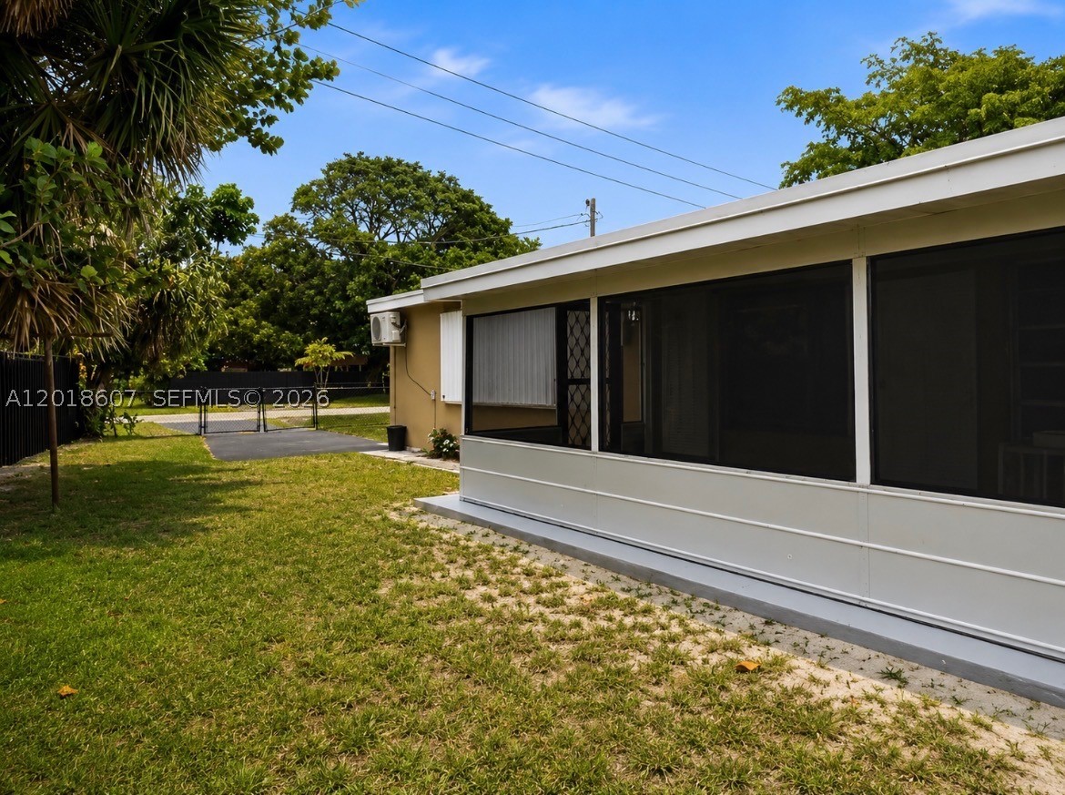 main property photo 50