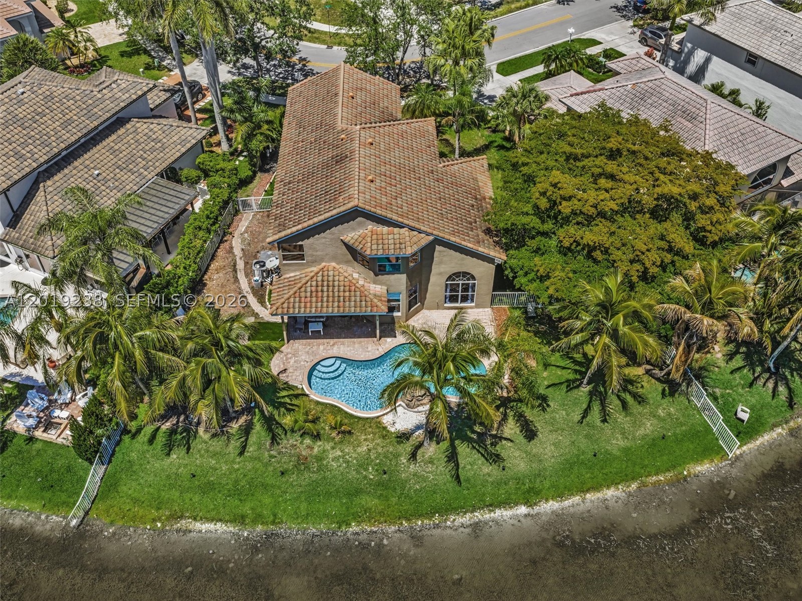 main property photo 76