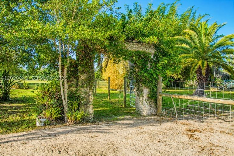 main property photo 39