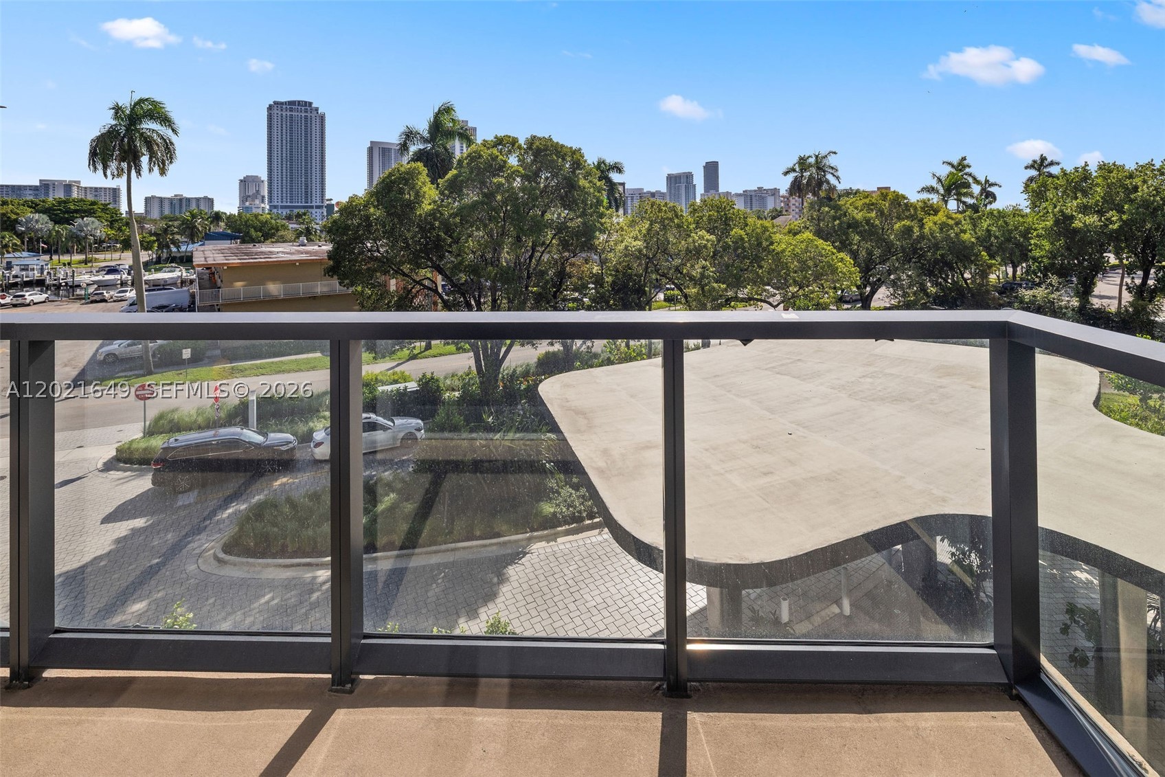 main property photo 11