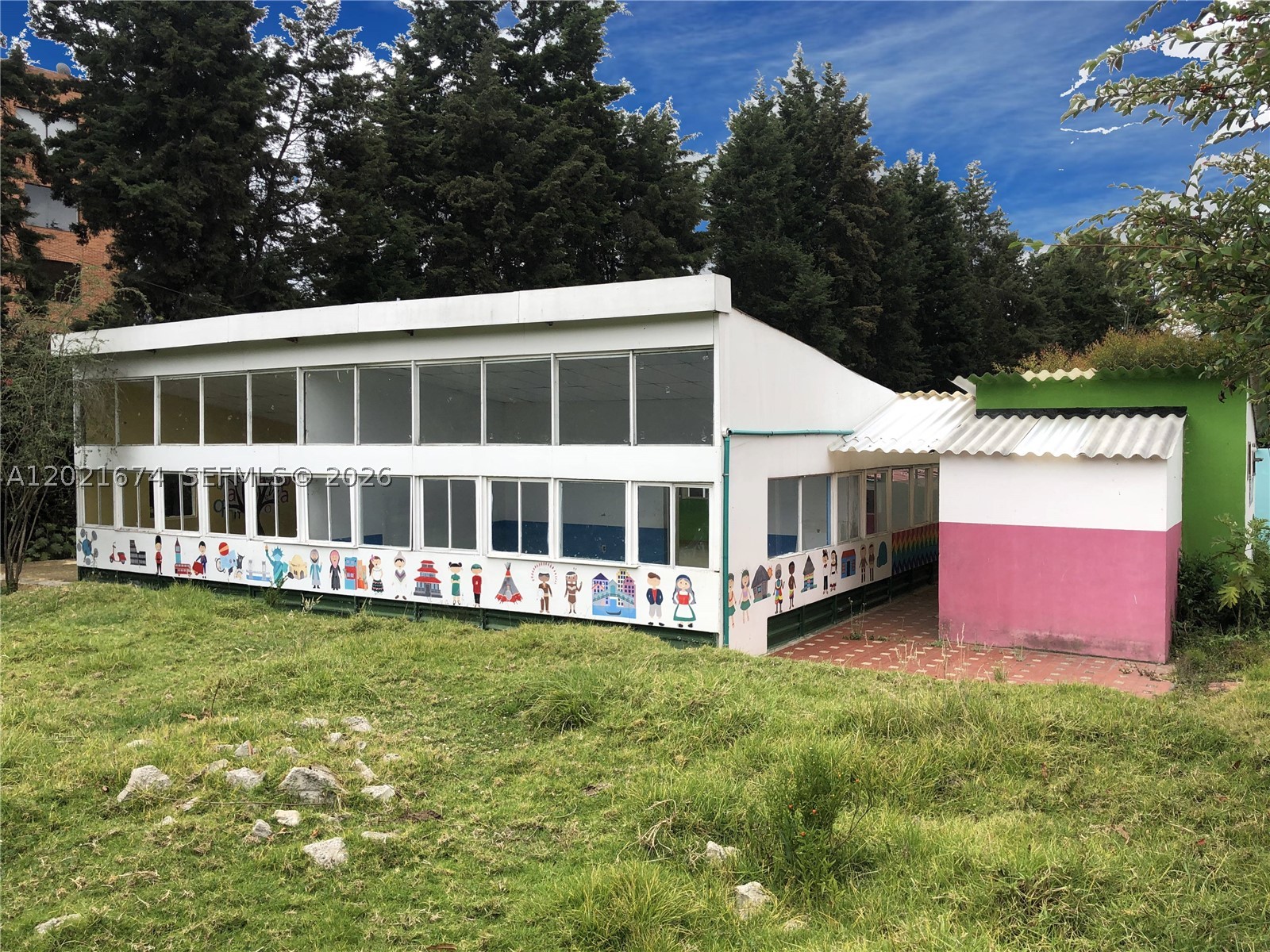 main property photo 16