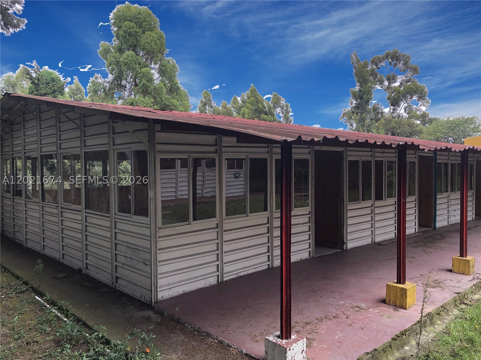 main property photo 17