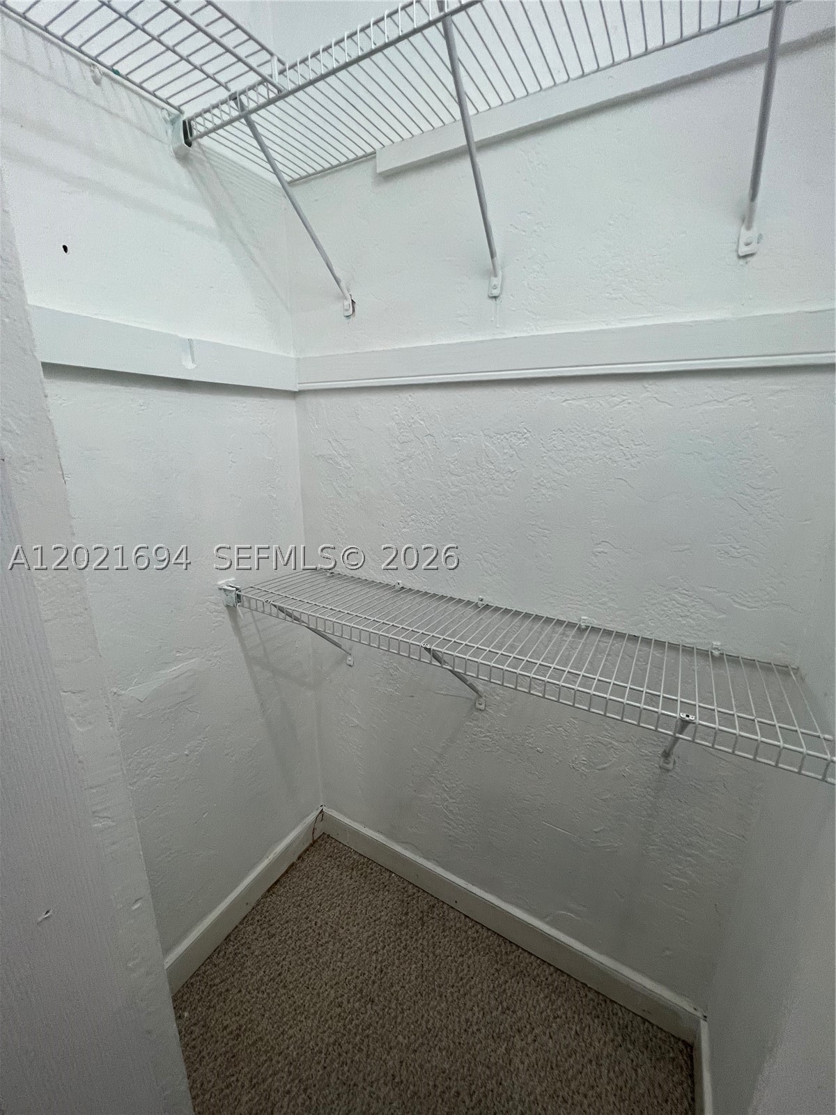 property viewer photo 11