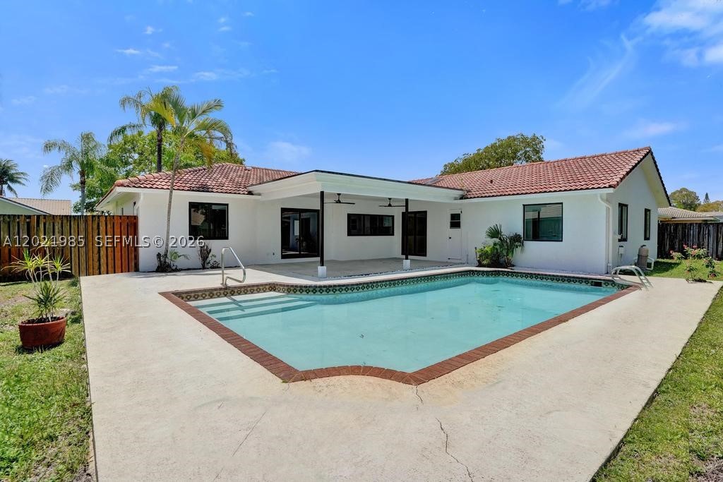 main property photo 50