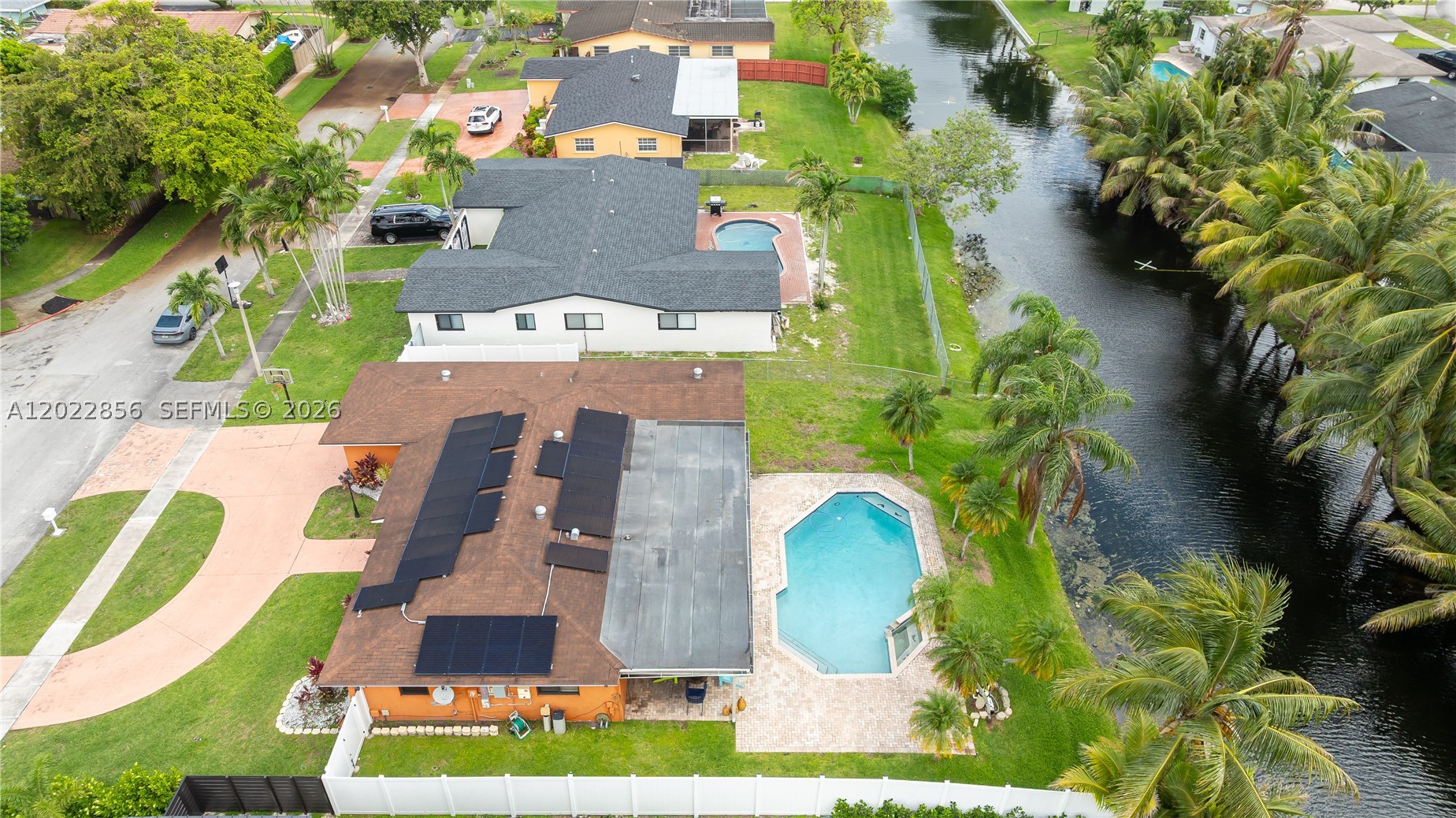 main property photo 35