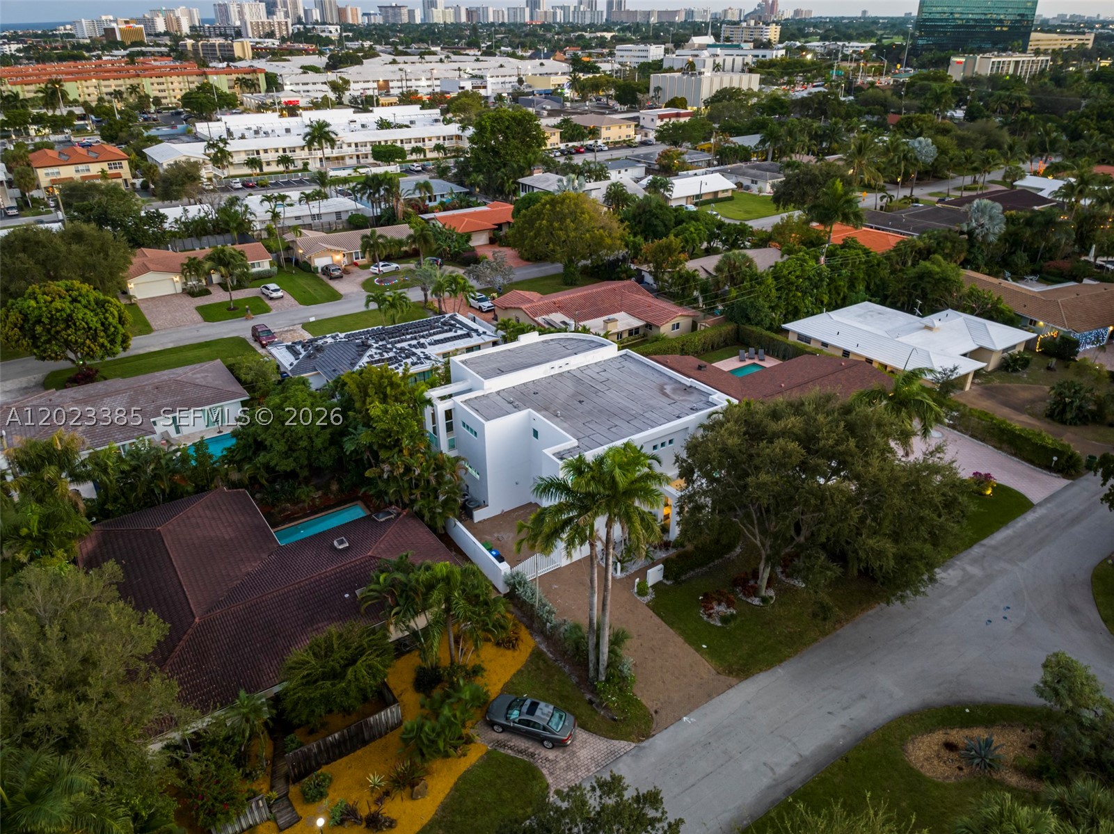 main property photo 25