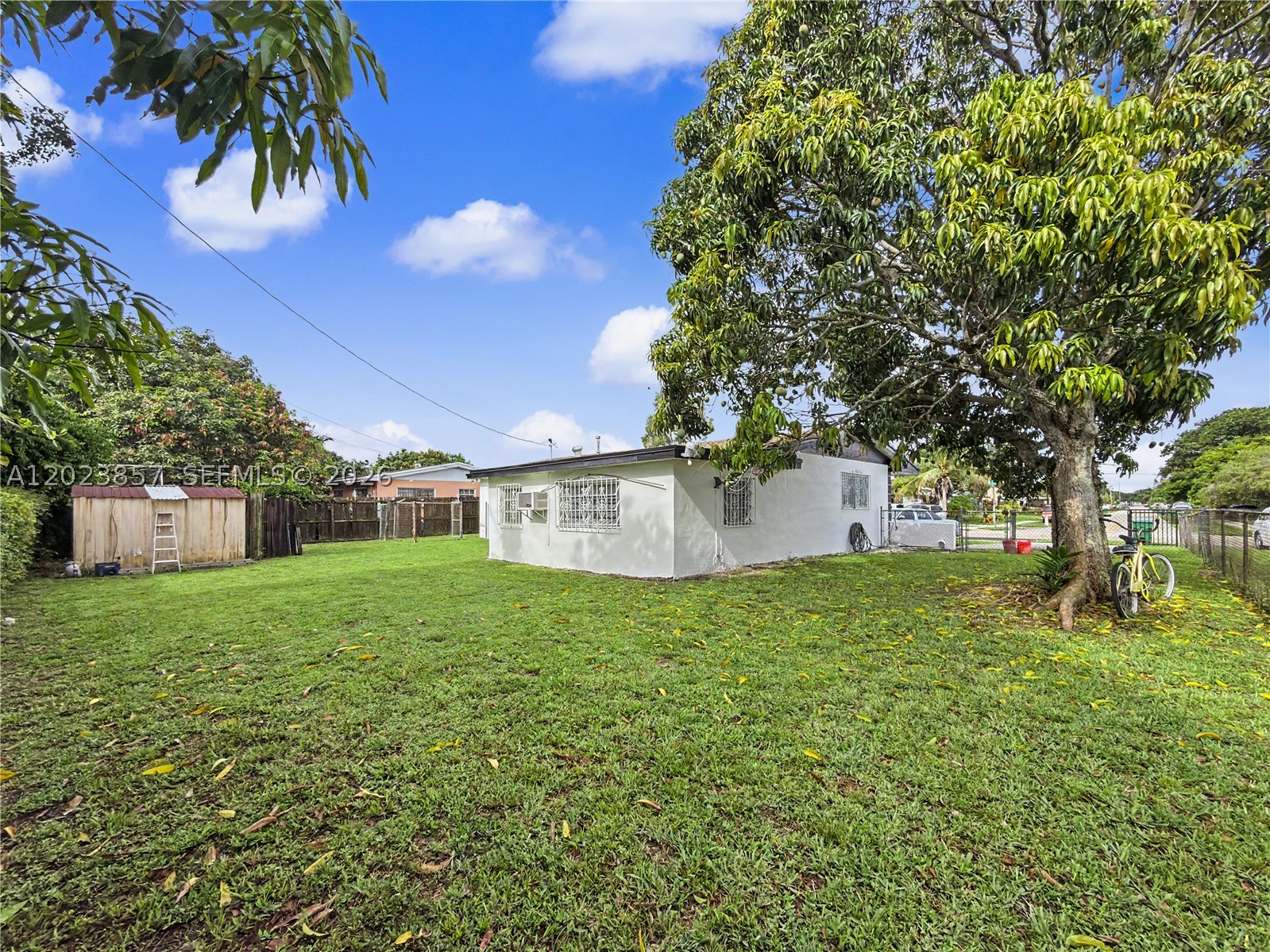 main property photo 8