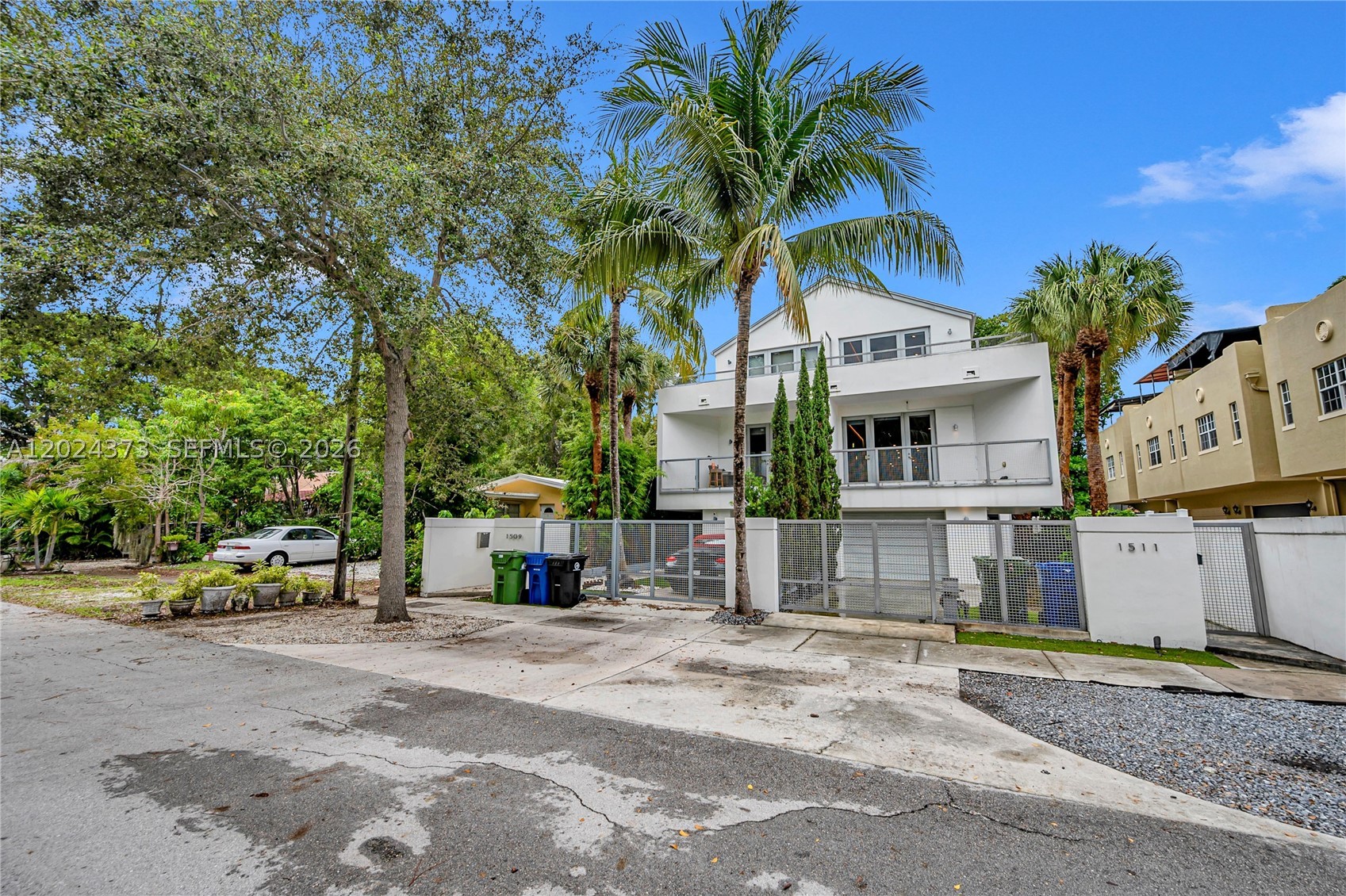 main property photo 45