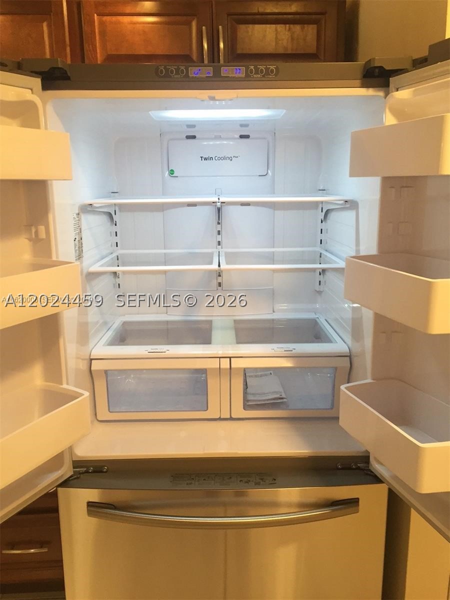 property viewer photo 1
