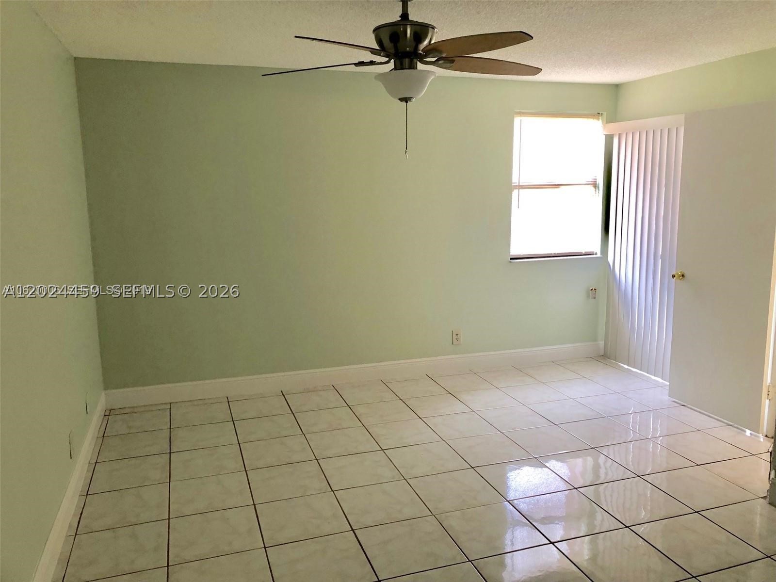 property viewer photo 10