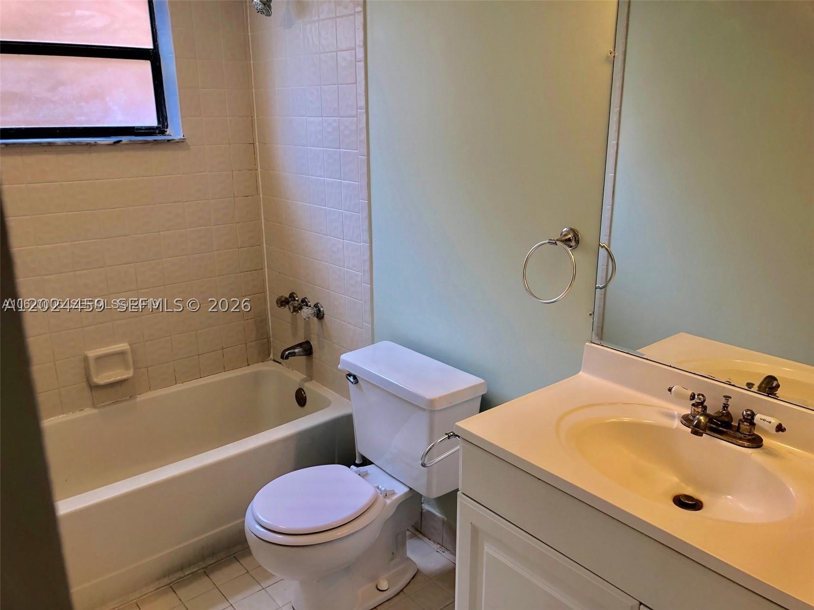 property viewer photo 11