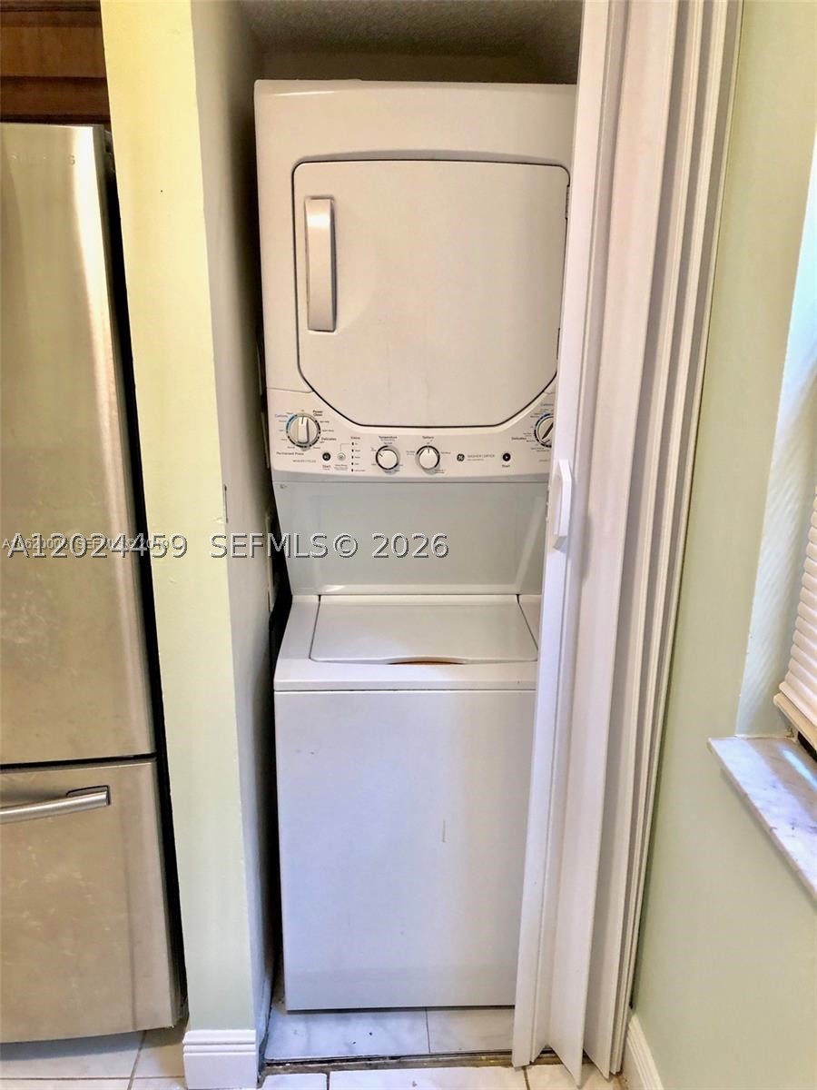 property viewer photo 16