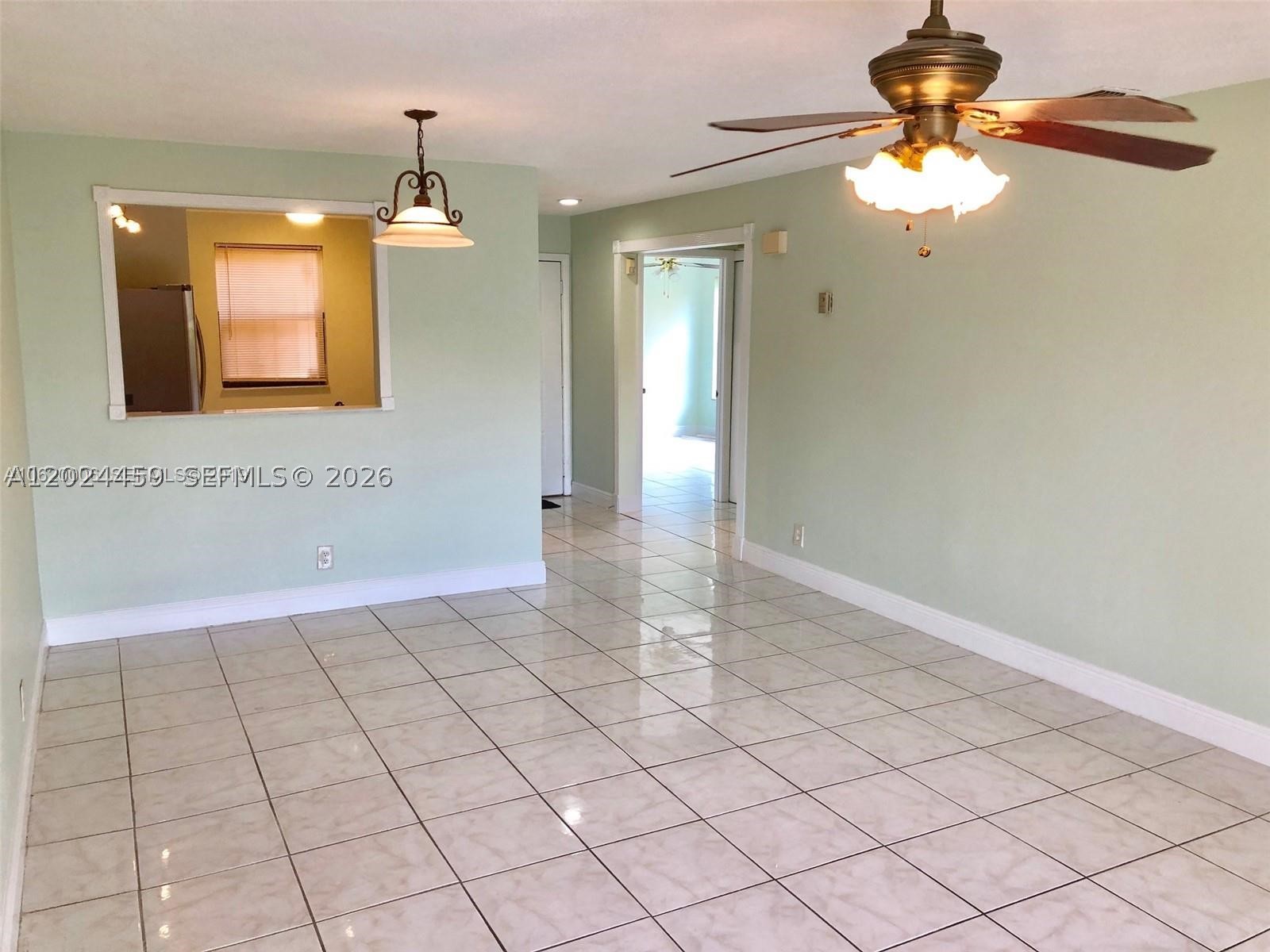 property viewer photo 5
