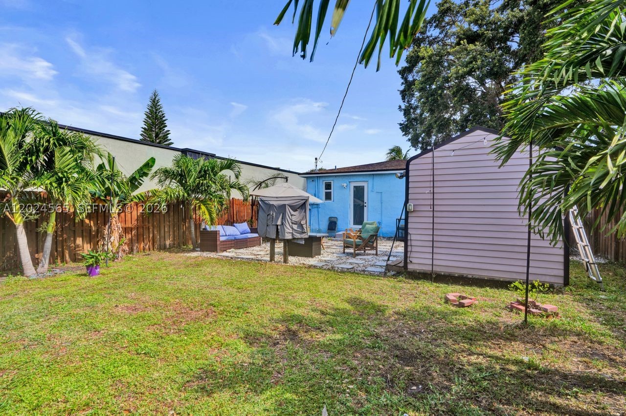 main property photo 20