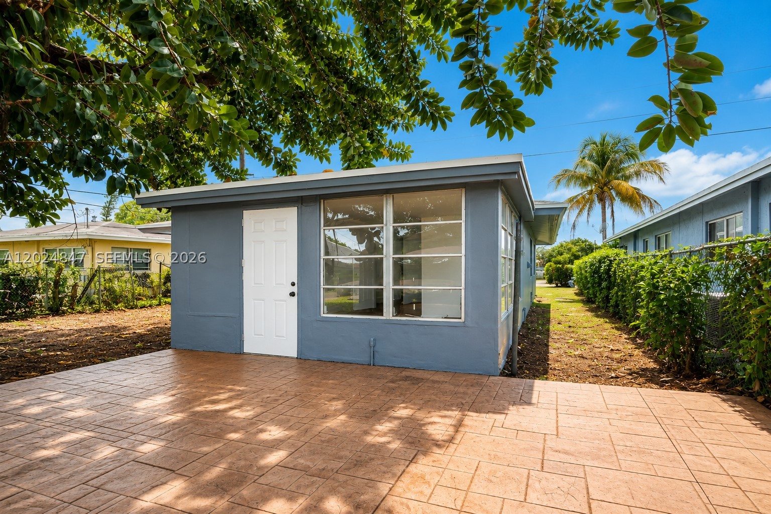 main property photo 14