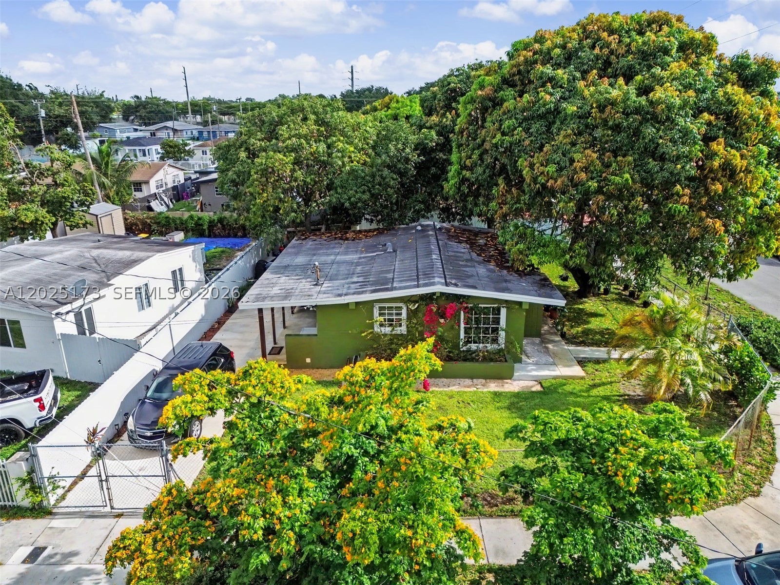 main property photo 23