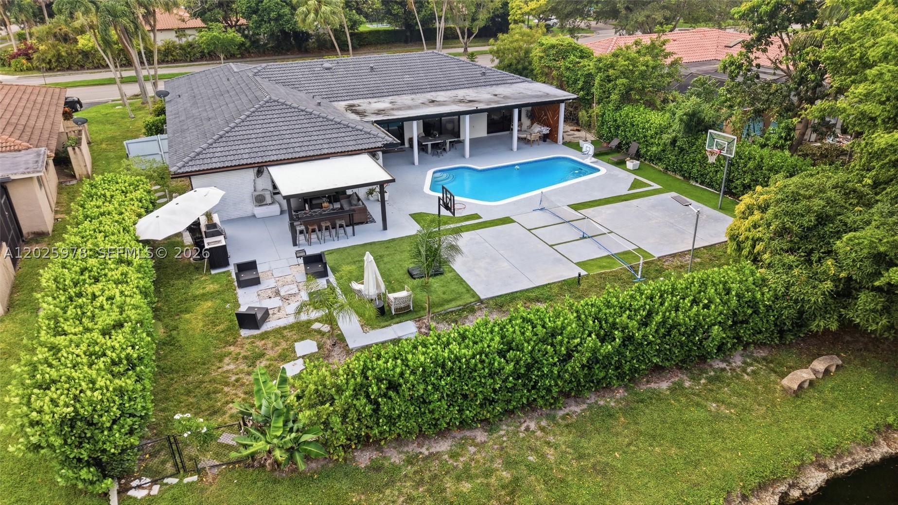 main property photo 48