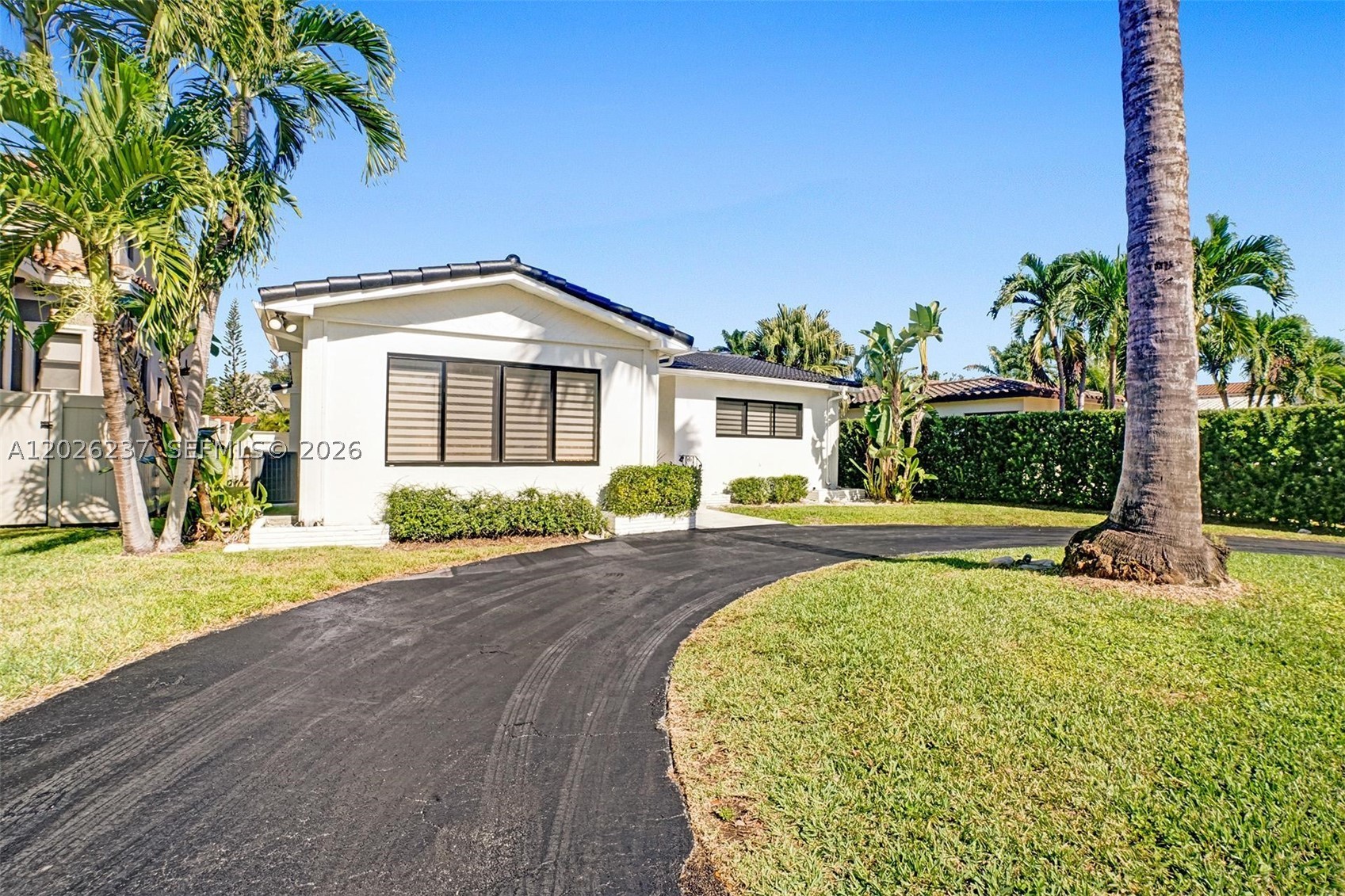 main property photo 78