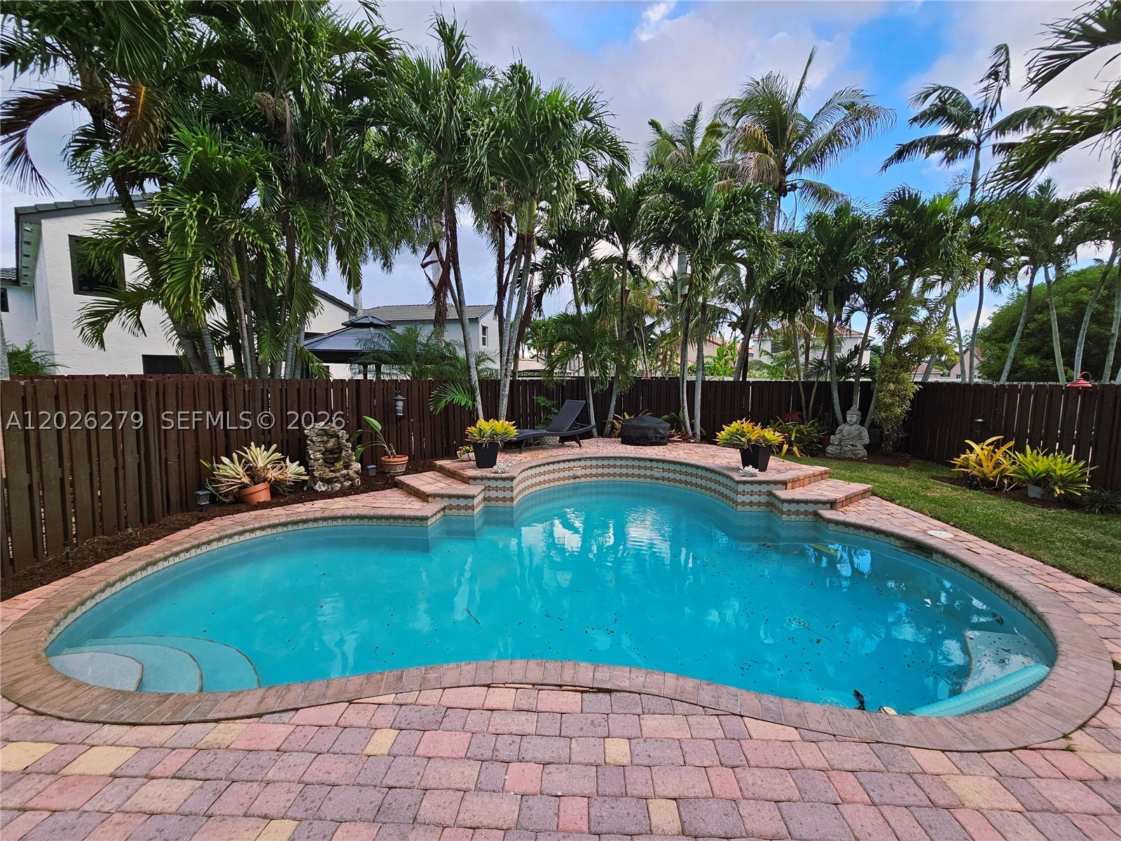 main property photo 51
