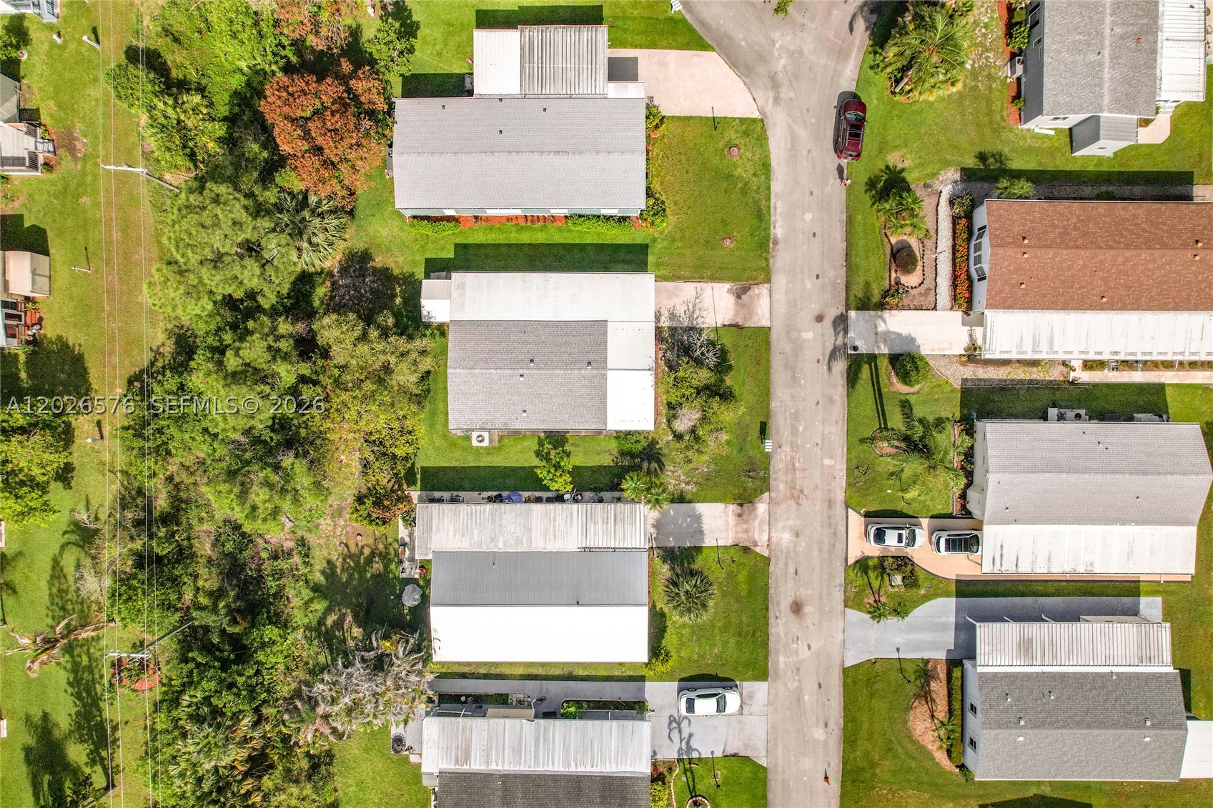 main property photo 30