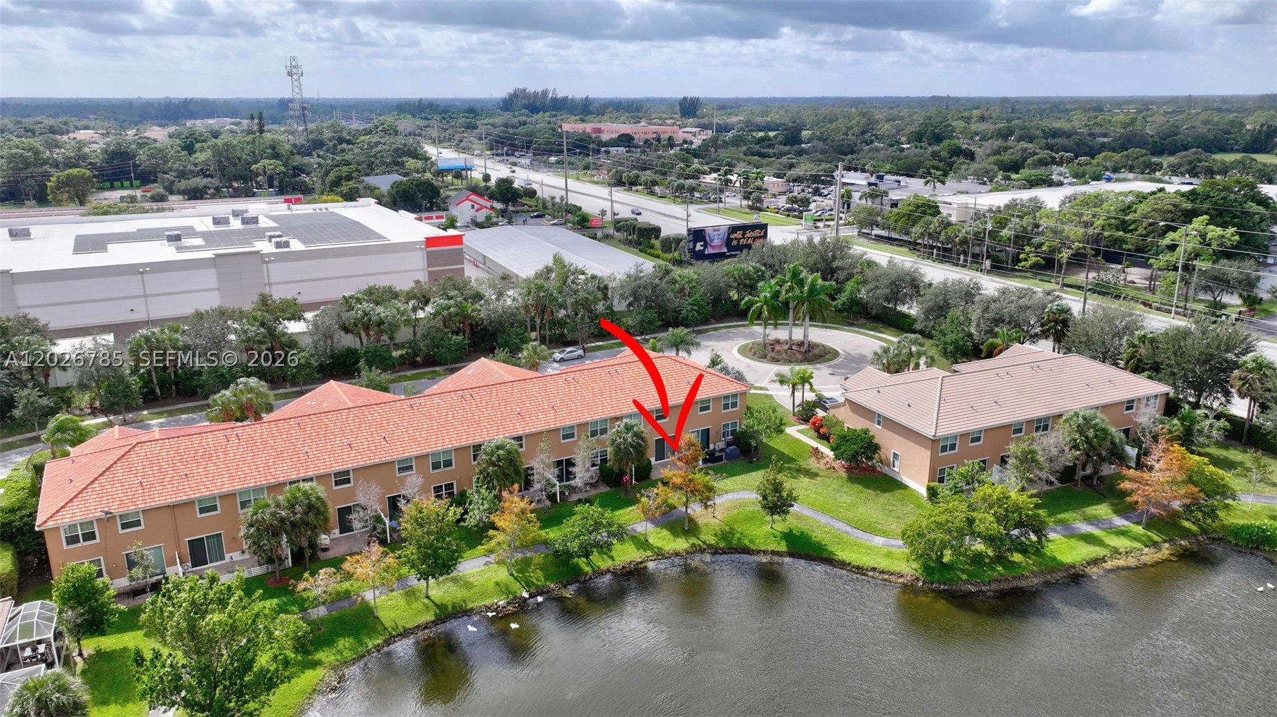 main property photo 40