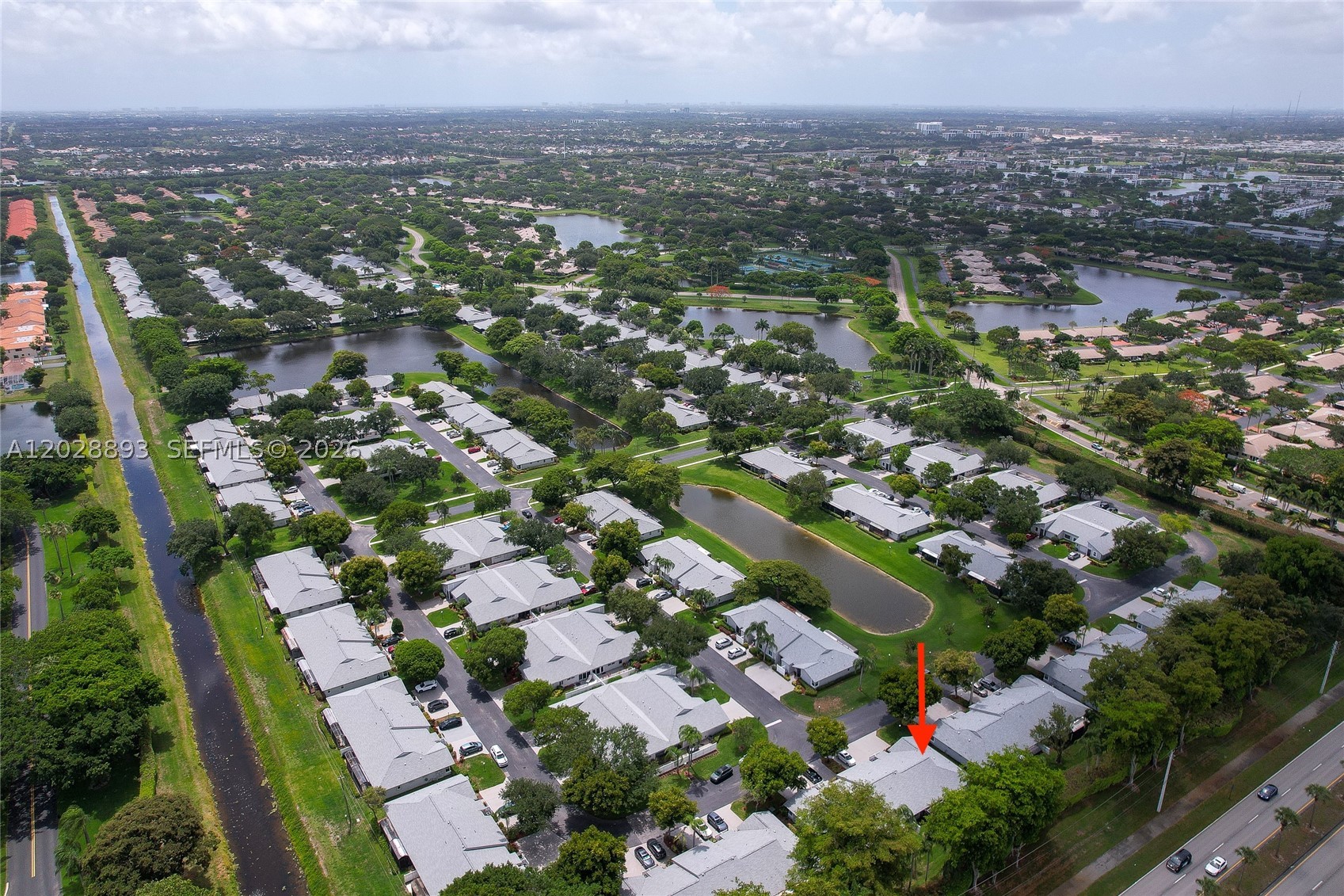 main property photo 39