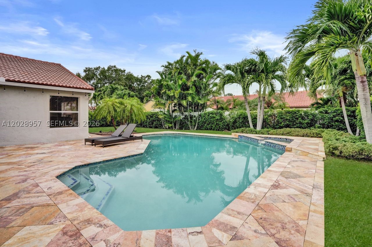 main property photo 74