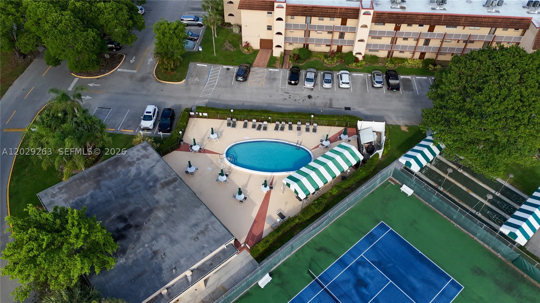 main property photo 18