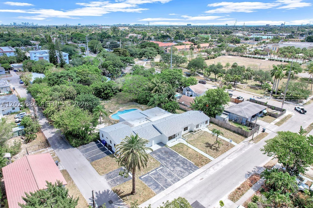 main property photo 13