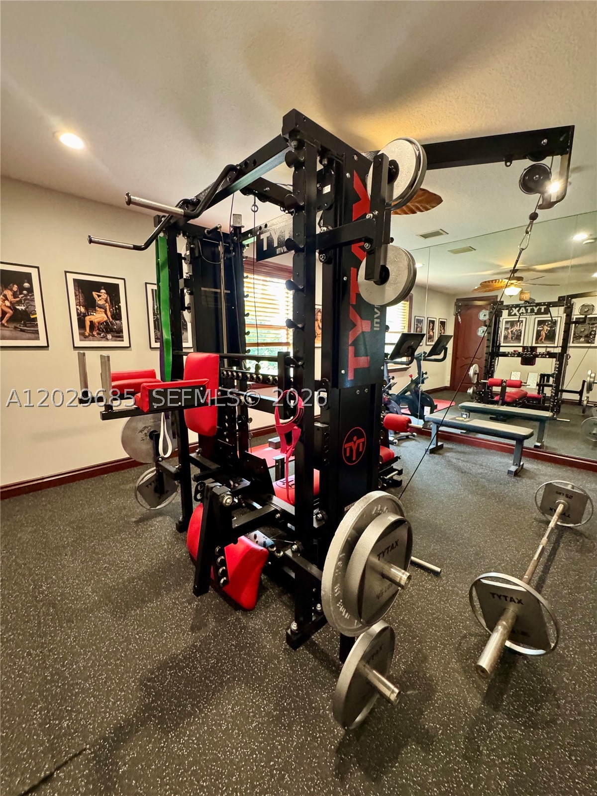 main property photo 40