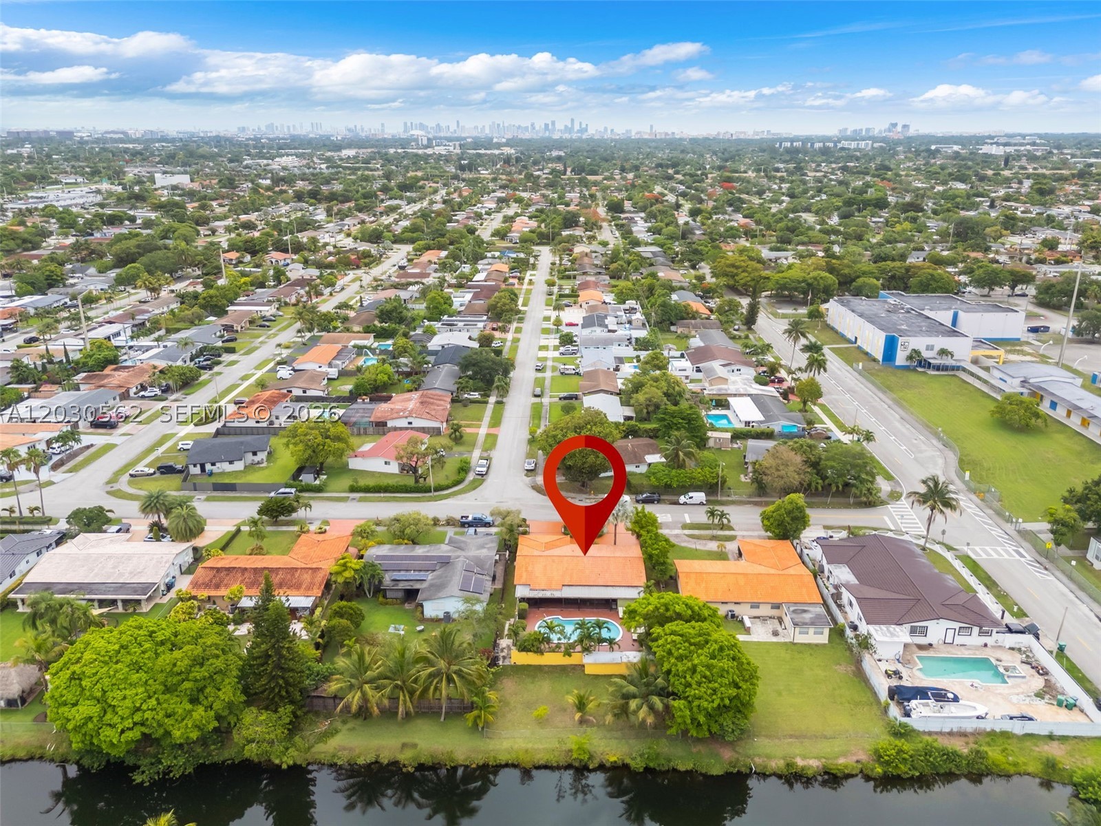 main property photo 40