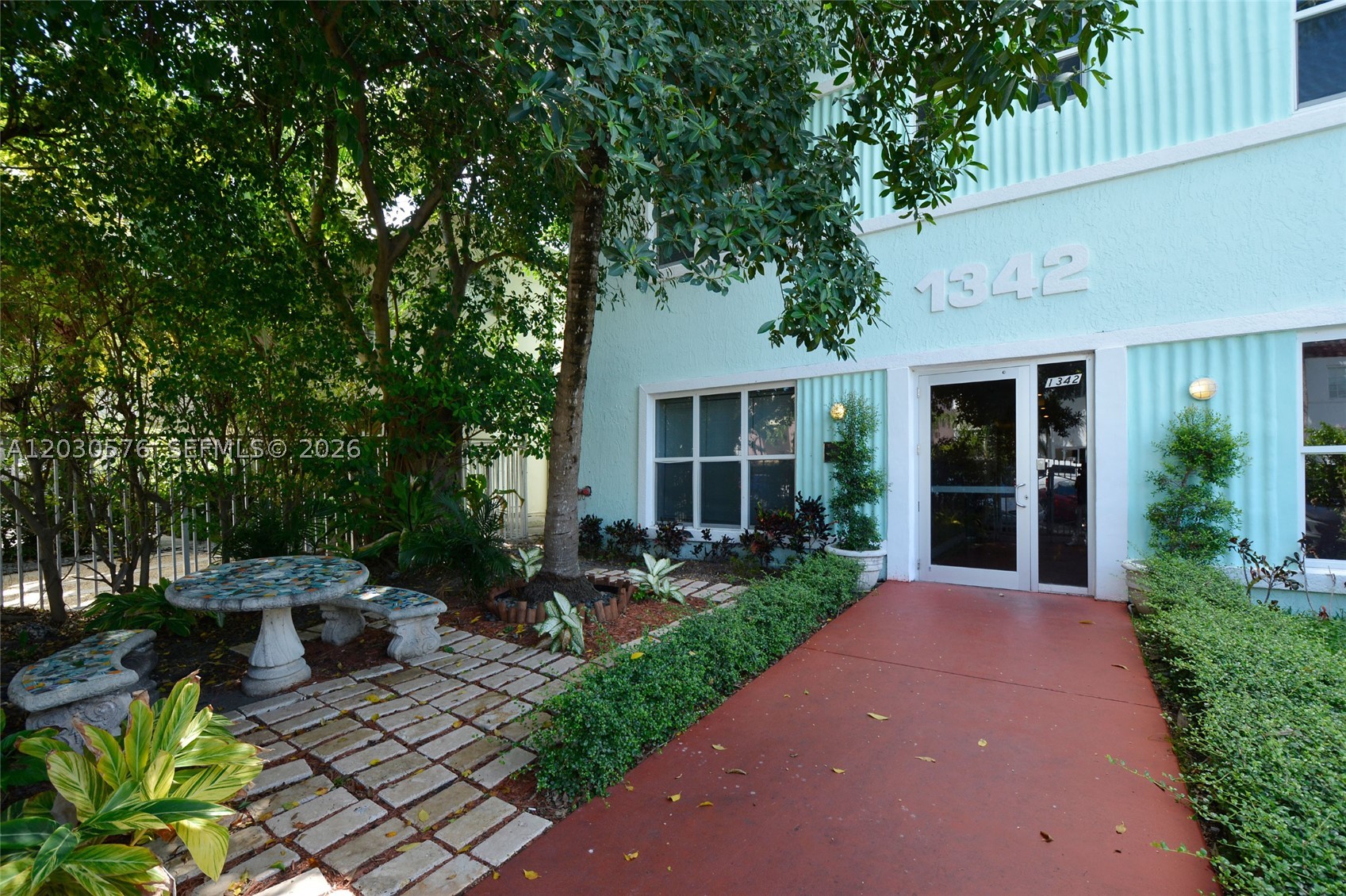 main property photo 7