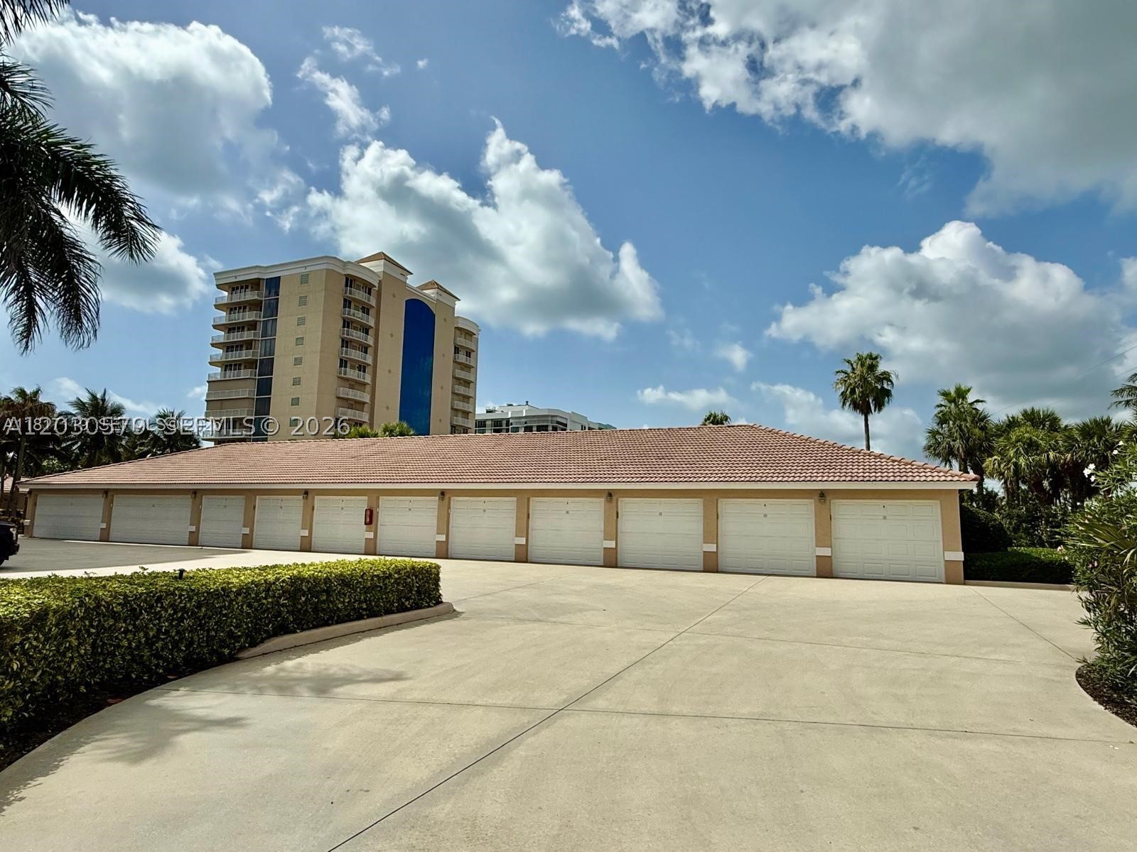 main property photo 74