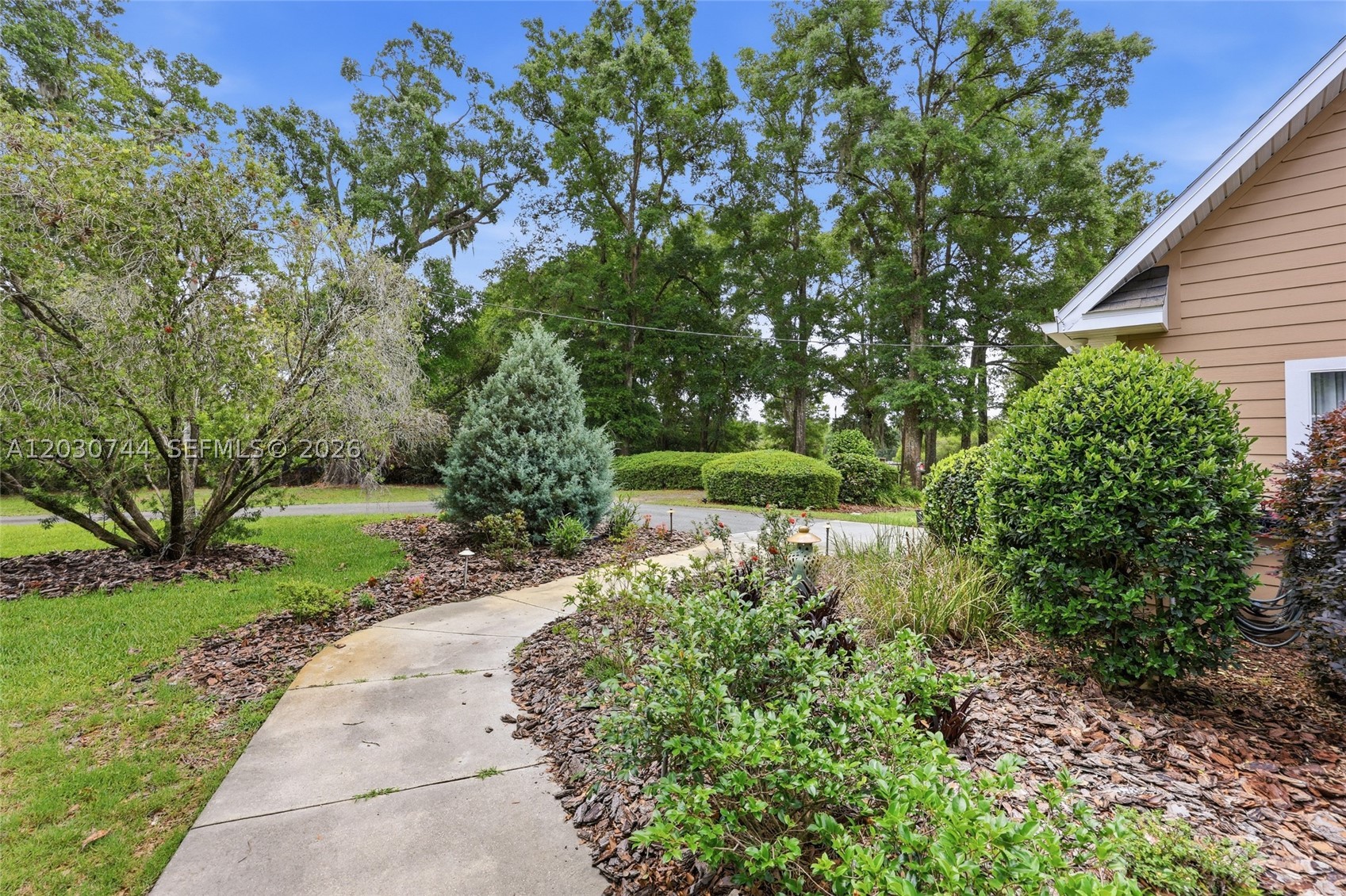 main property photo 34