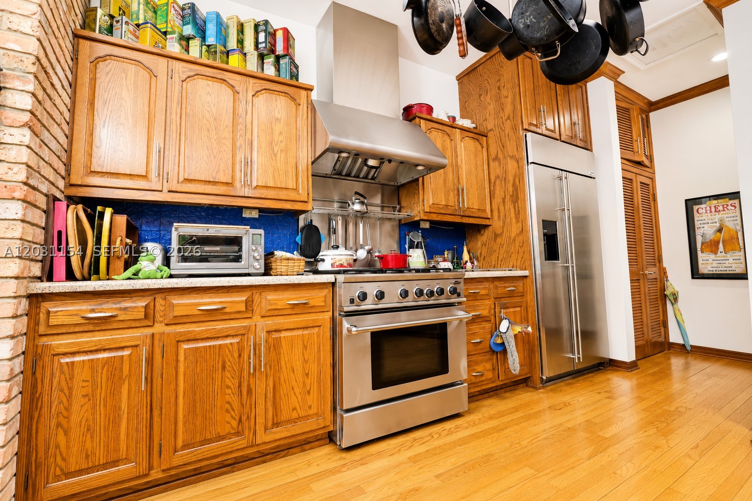 main property photo 9