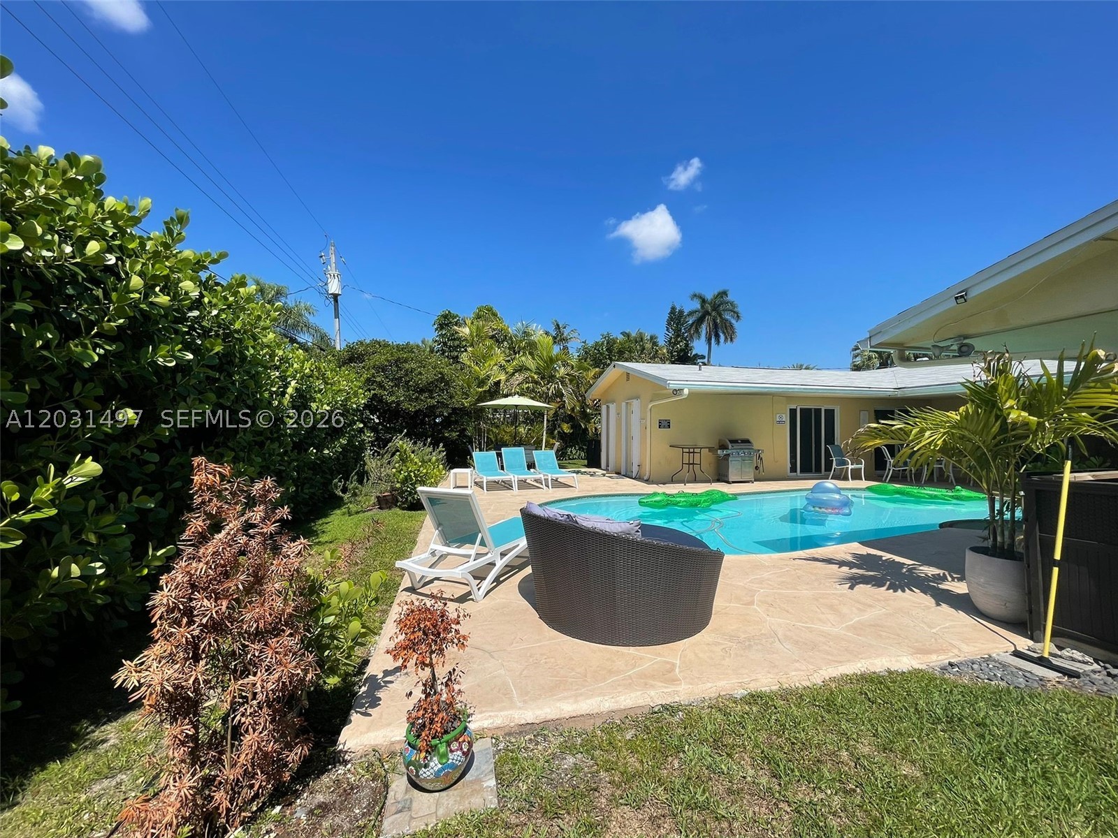 main property photo 54